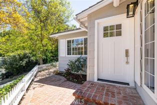 Single Family Residence, 4143 Sumac dr, Sherman Oaks, CA 91403 - 5