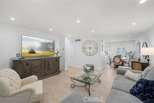 Condominium, 9552 Via Venezia, Burbank, CA 91504 - 2