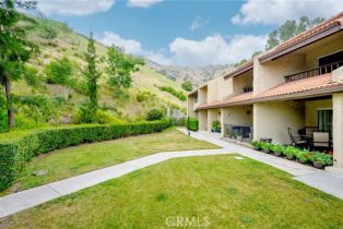 Condominium, 9552 Via Venezia, Burbank, CA  Burbank, CA 91504