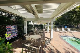 Condominium, 6238 Shoup ave, Woodland Hills, CA 91367 - 4