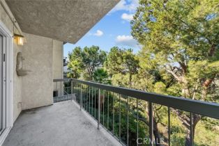 Condominium, 2345 Roscomare rd, Bel Air, CA 90077 - 30