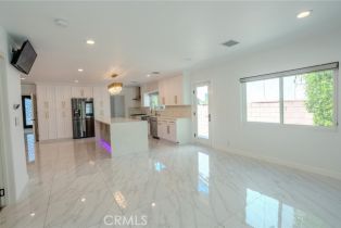 Single Family Residence, 122 Parish pl, Burbank, CA 91506 - 14