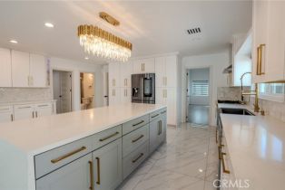 Single Family Residence, 122 Parish pl, Burbank, CA 91506 - 16