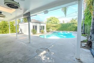 Single Family Residence, 122 Parish pl, Burbank, CA 91506 - 38