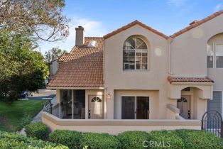 Condominium, 11305 Old Ranch CIR, Chatsworth, CA  Chatsworth, CA 91311