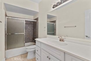 Condominium, 14247 Riverside dr, Sherman Oaks, CA 91423 - 11