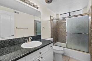 Condominium, 14247 Riverside dr, Sherman Oaks, CA 91423 - 13