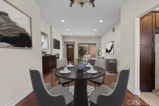 Condominium, 14247 Riverside dr, Sherman Oaks, CA 91423 - 4