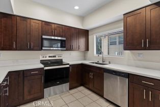 Condominium, 14247 Riverside dr, Sherman Oaks, CA 91423 - 6