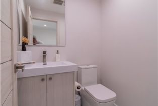 Single Family Residence, 902 WALNUT ave, Burbank, CA 91501 - 21