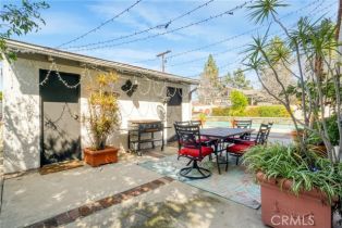 Single Family Residence, 16609 Chatsworth st, Granada Hills, CA 91344 - 16