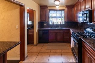 Single Family Residence, 16609 Chatsworth st, Granada Hills, CA 91344 - 5