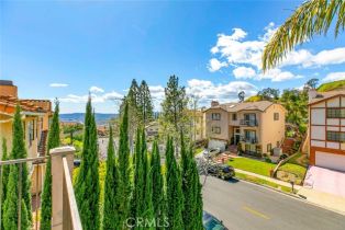 Single Family Residence, 521 Via Montana, Burbank, CA 91501 - 36