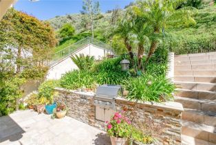 Single Family Residence, 521 Via Montana, Burbank, CA 91501 - 54