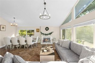 Single Family Residence, 17350 Angelaine way, Granada Hills, CA 91344 - 17