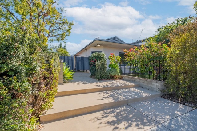 Single Family Residence, 244 Hollywood way, Burbank, CA 91505 - 1