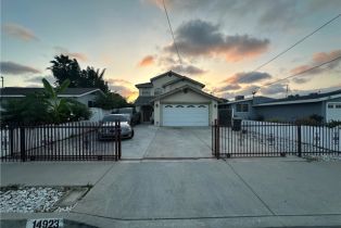 Single Family Residence, 14923  S Raymond AVE, Gardena, CA  Gardena, CA 90247