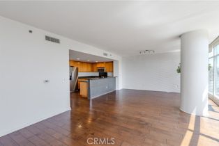 Condominium, 411 Seaside way, Long Beach, CA 90802 - 9