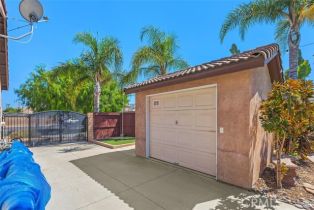 Single Family Residence, 17961 Aloe ln, Riverside, CA 92503 - 38