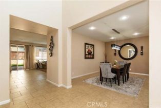 Single Family Residence, 10908 Playa Del Sol, Riverside, CA 92503 - 7