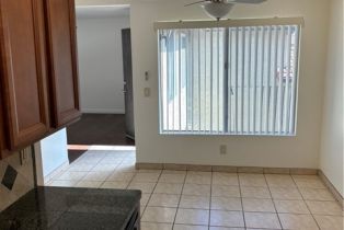 Condominium, 1360 Brentwood, Corona, CA 92882 - 5