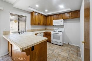 Condominium, 847 Via Sierra Nevada, Riverside, CA 92507 - 18