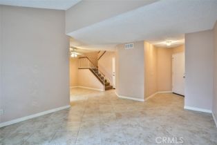 Condominium, 1710 Maxwell ln, Corona, CA 92881 - 4