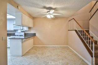 Condominium, 1710 Maxwell ln, Corona, CA 92881 - 6