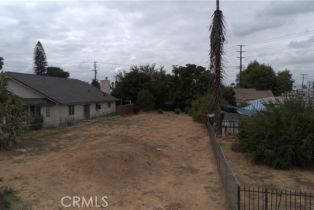 , 50 Essex st, Riverside, CA 92504 - 5