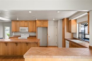 Condominium, 2726 Nectarine ave, Riverside, CA 92506 - 10