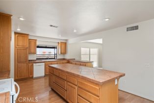 Condominium, 2726 Nectarine ave, Riverside, CA 92506 - 7