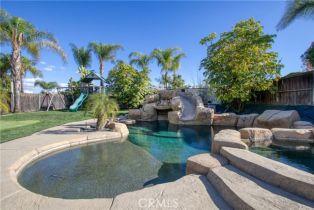 Single Family Residence, 2545 Fairglen pl, Corona, CA 92881 - 27