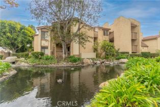 Condominium, 4861 Lago DR, Huntington Beach, CA  Huntington Beach, CA 92649