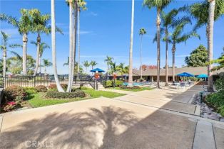 Condominium, 8788 Coral Springs ct, Huntington Beach, CA 92646 - 32