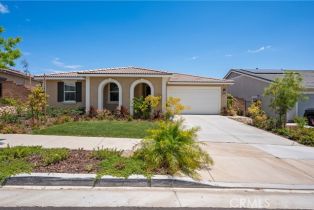 Single Family Residence, 2521 Santa Fiora dr, Corona, CA 92882 - 3