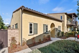 Condominium, 4304 Owens st, Corona, CA 92883 - 3