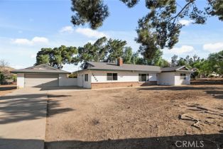 Single Family Residence, 19600 Carmelita ave, Corona, CA 92881 - 2