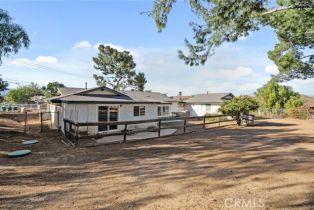 Single Family Residence, 19600 Carmelita ave, Corona, CA 92881 - 35