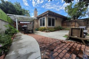 Townhouse, 9930 Owensmouth ave, Chatsworth, CA 91311 - 4