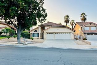 Single Family Residence, 2136 Wembley LN, Corona, CA  Corona, CA 92881