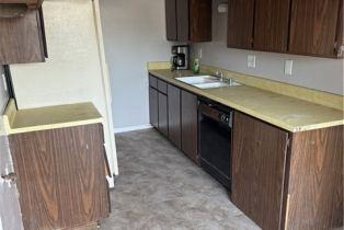 Condominium, 1315 Via Santiago, Corona, CA 92882 - 2