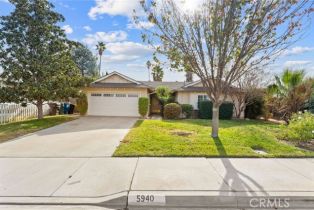 Single Family Residence, 5940 Kitty Hawk DR, Riverside, CA  Riverside, CA 92504