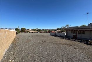 Single Family Residence, 7052 Starne rd, Corona, CA 92881 - 23