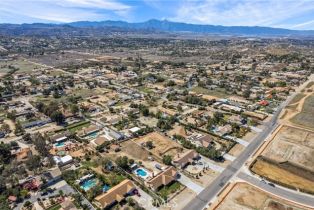 Single Family Residence, 18365 Mariposa ave, Riverside, CA 92508 - 48