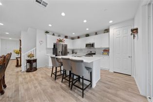 Single Family Residence, 11662 Starlily ct, Corona, CA 92883 - 9