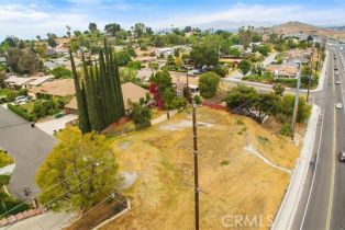 , 20517 Claremont, Riverside, CA 92507 - 2