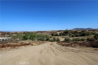 , 1 Las Uvas st, Temecula, CA 92591 - 3