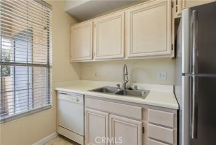 Condominium, 375 Central ave, Riverside, CA 92507 - 10