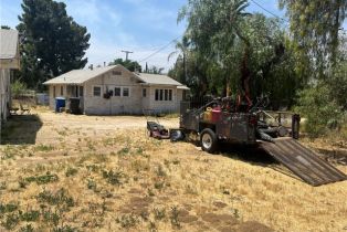 Single Family Residence, 10560 Robinson ave, Riverside, CA 92505 - 5