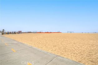 Single Family Residence, 1408 Oceanfront, Newport Beach, CA 92661 - 53